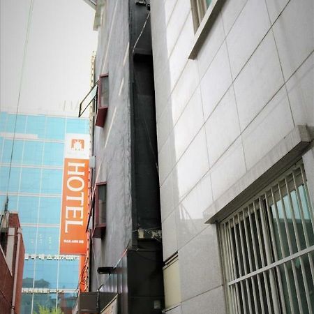 Must Stay Hotel Сеул Экстерьер фото