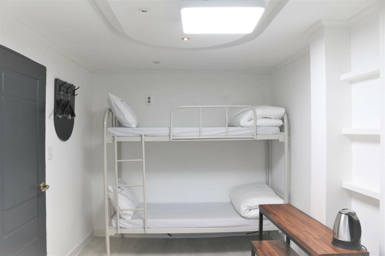 Must Stay Hotel Сеул Экстерьер фото