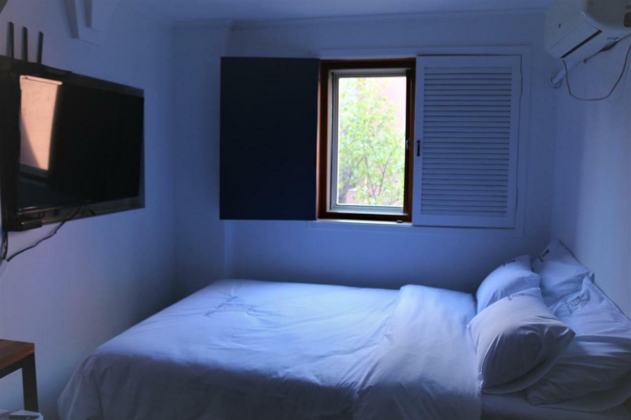 Must Stay Hotel Сеул Экстерьер фото