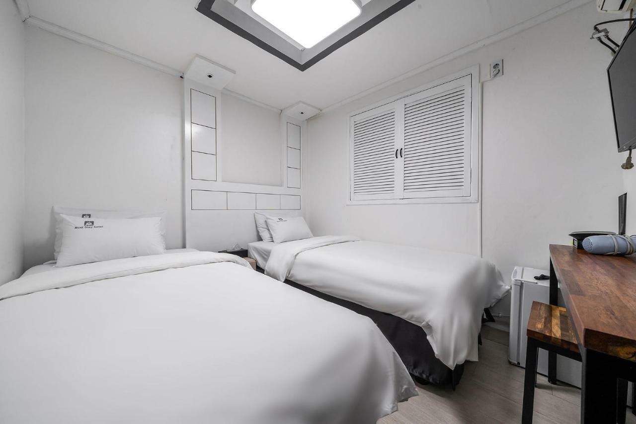 Must Stay Hotel Сеул Экстерьер фото