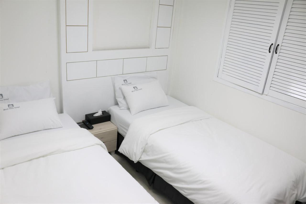 Must Stay Hotel Сеул Экстерьер фото